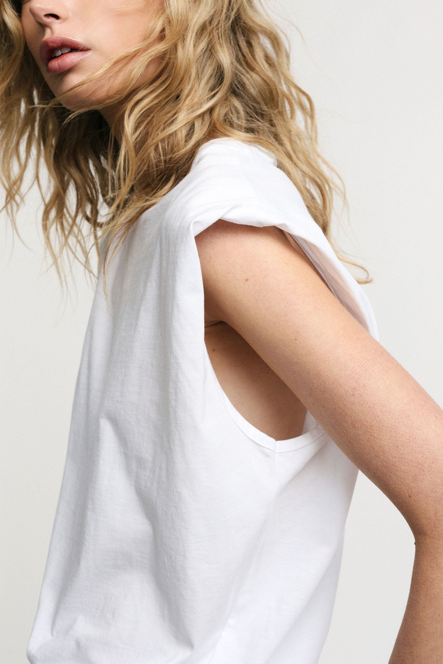 T-shirt Smanicata